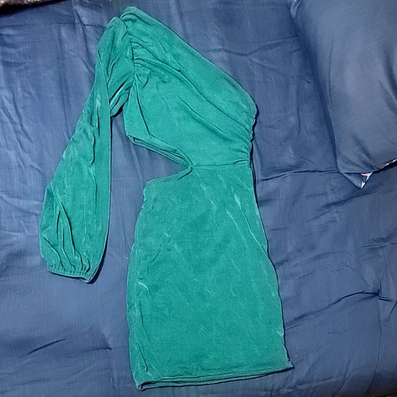 Mini dress - Picture 1 of 3